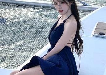 感受Umeko J长腿的风采，高清写真为你量身定制，快来下载吧！